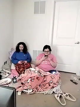 LiverandBrat77 online show from 02/10/26, 05:12