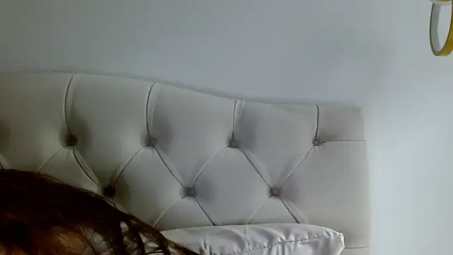 Snapshot of Mika_Gold chatting on 06/18/26, 07:52 Mika Gold online show from 06/18/26, 07:52