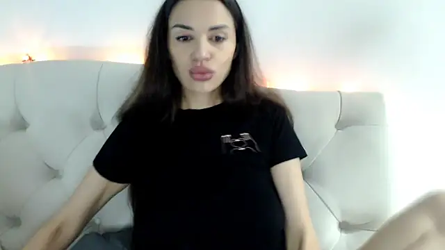 Mika Gold online show from 12/14/25, 07:41