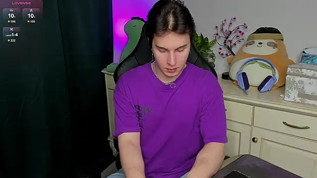 Vincent Strong online show from 02/07/26, 03:53