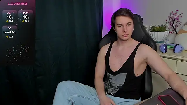 Vincent Strong online show from 09/23/25, 02:13