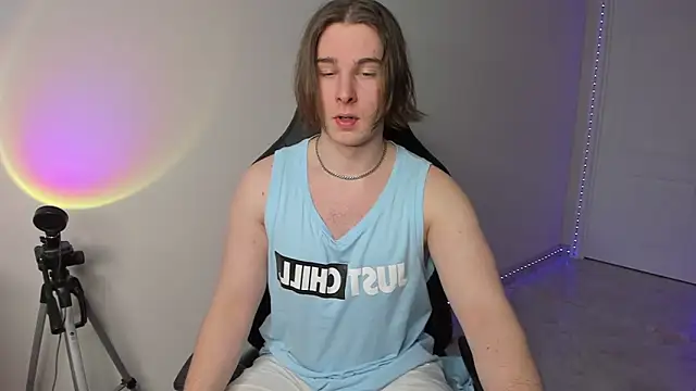 Vincent Strong online show from 02/21/25, 09:56