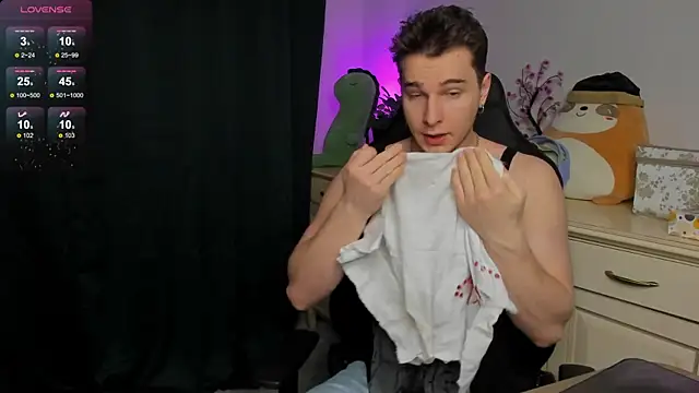 Vincent Strong online show from 12/05/25, 09:19