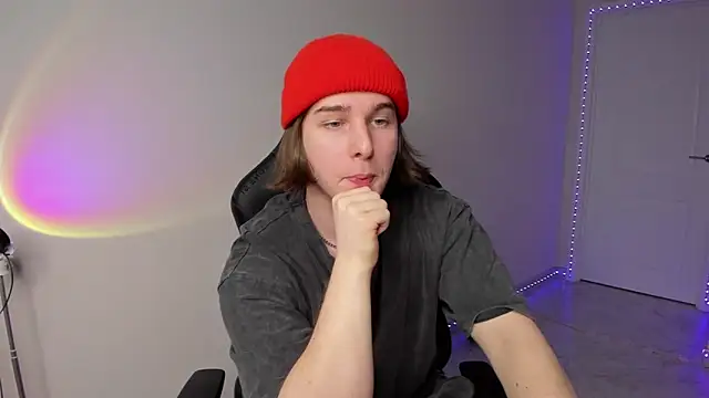 Vincent Strong online show from 03/02/25, 01:09