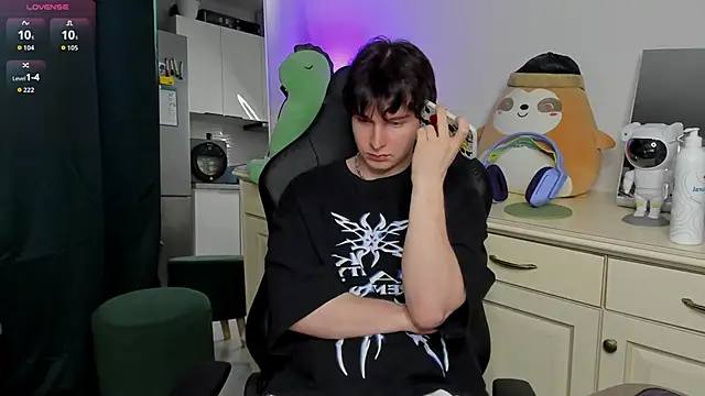 Vincent Strong online show from 04/12/26, 09:34