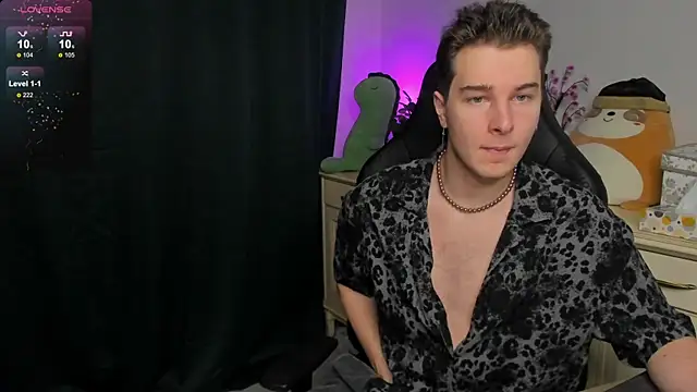 Vincent Strong online show from 12/04/25, 03:38