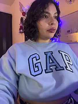 GigiiStone online show from 12/15/25, 11:42