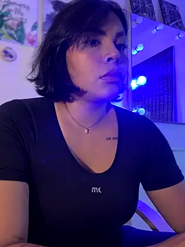 GigiiStone online show from 11/05/25, 09:29