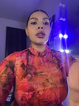 GigiiStone online show from 12/22/25, 10:21