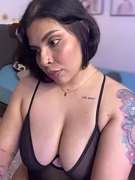 Snapshot of GigiiStone chatting on 02/24/25, 11:41 GigiiStone online show from 02/24/25, 11:41