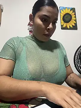 GigiiStone online show from 12/02/25, 10:55