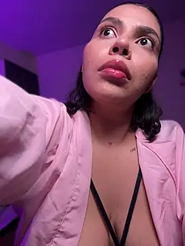 GigiiStone online show from 04/08/26, 11:17