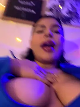 GigiiStone online show from 11/28/25, 10:32