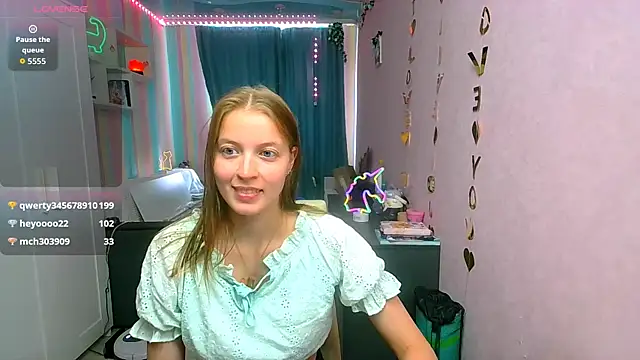   Aphrodita  wow   online show from 09/20/25, 08:52