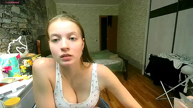 Snapshot of __Aphrodita__wow__ chatting on 02/05/26, 01:29 Aphrodita wow online show from 02/05/26, 01:29