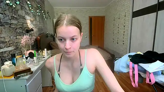   Aphrodita  wow   online show from 04/28/26, 01:48