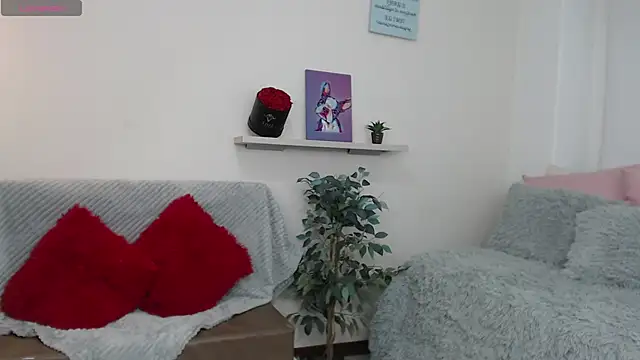 sofia perez    online show from 10/10/25, 08:20