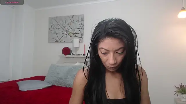 Snapshot of sofia_perez___ chatting on 05/29/26, 08:15 sofia perez online show from 05/29/26, 08:15