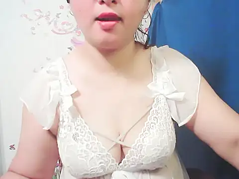 xiaorou-z online show from 10/07/25, 04:52