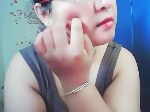 xiaorou-z online show from 10/11/25, 06:36