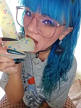 anyalikestosuck online show from 10/22/25, 07:24