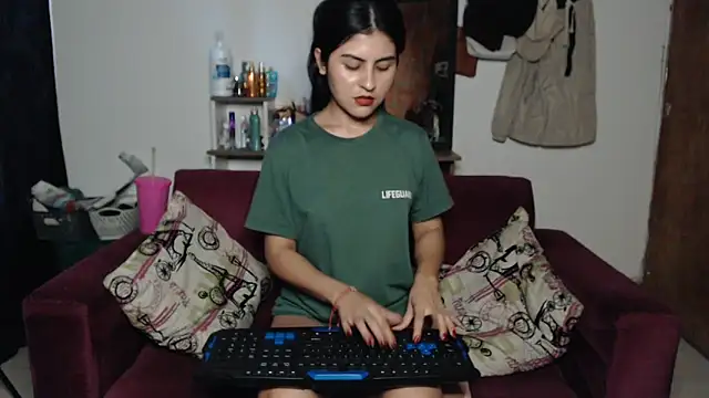 Nathacha online show from 03/20/25, 10:18