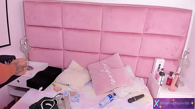 Snapshot of HannaTaylor chatting on 03/19/25, 09:49 HannaTaylor online show from 03/19/25, 09:49