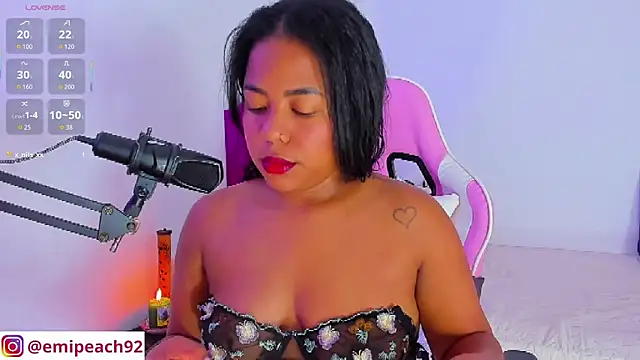 samanthaabloom online show from 11/26/25, 12:32