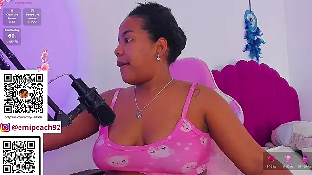 Snapshot of samanthaabloom chatting on 05/20/26, 05:54 samanthaabloom online show from 05/20/26, 05:54
