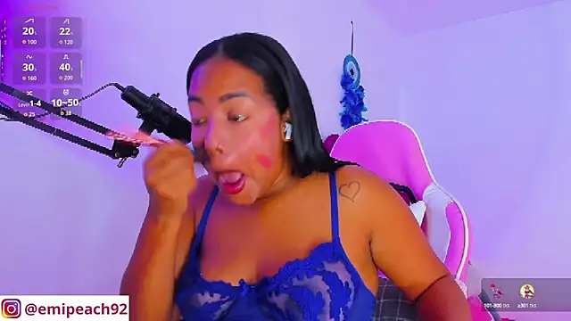 samanthaabloom online show from 10/28/25, 12:22