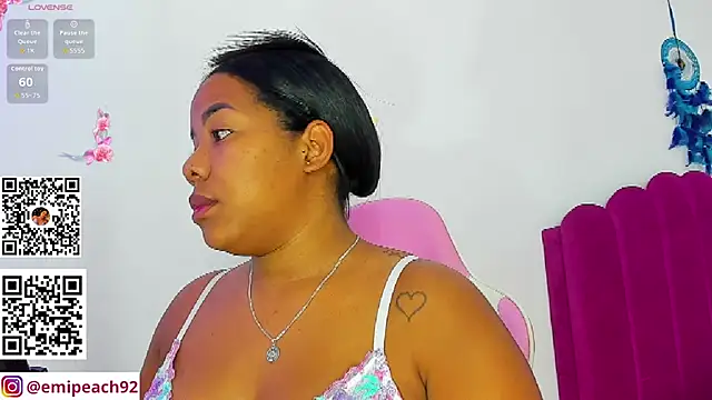 Snapshot of samanthaabloom chatting on 06/26/26, 12:27 samanthaabloom online show from 06/26/26, 12:27