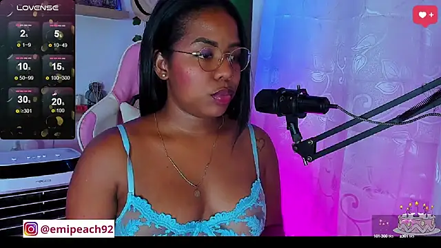 samanthaabloom online show from 03/18/25, 05:02