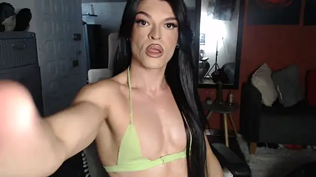 Snapshot of allifit01 chatting on 10/07/25, 11:55 allifit01 online show from 10/07/25, 11:55