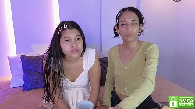 hot little bunny online show from 11/09/25, 09:41