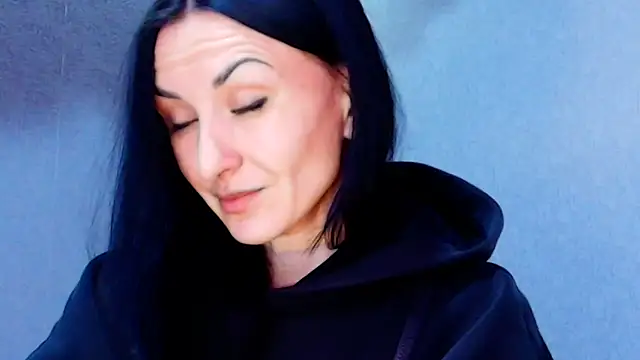 Siaconna online show from 04/24/26, 07:32