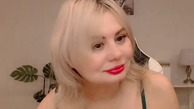 Lola Richie online show from 01/12/26, 05:14