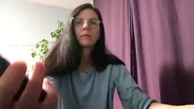 AlfejiRise online show from 11/25/25, 02:23