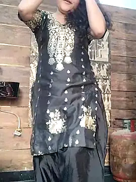 Snapshot of Doll_Nepali chatting on 02/26/25, 07:34 Doll Nepali online show from 02/26/25, 07:34