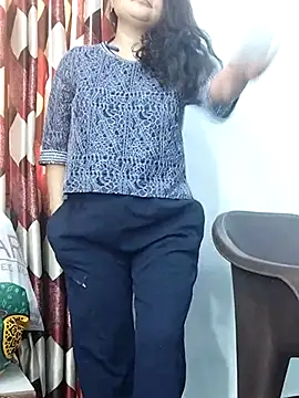 Snapshot of Doll_Nepali chatting on 02/28/25, 07:05 Doll Nepali online show from 02/28/25, 07:05