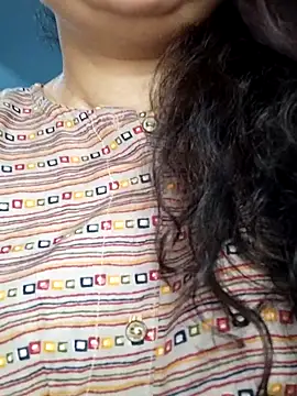 Snapshot of Doll_Nepali chatting on 03/08/25, 05:17 Doll Nepali online show from 03/08/25, 05:17