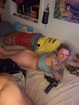 Snapshot of Terrafirma chatting on 11/16/25, 05:56 Terrafirma online show from 11/16/25, 05:56