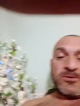 Snapshot of AzOZx9 chatting on 03/03/26, 04:47 AzOZx9 online show from 03/03/26, 04:47