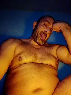 Snapshot of AzOZx9 chatting on 09/26/25, 04:41 AzOZx9 online show from 09/26/25, 04:41