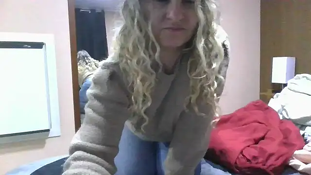 Snapshot of Kellynha_Sweet chatting on 05/09/26, 11:19 Kellynha Sweet online show from 05/09/26, 11:19