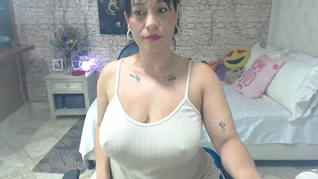 AlissonTyler4u online show from 05/26/26, 10:52