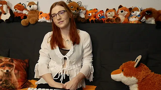 FinaFoxy online show from 07/18/26, 10:35