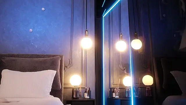 Rikka Moore online show from 10/02/25, 10:51