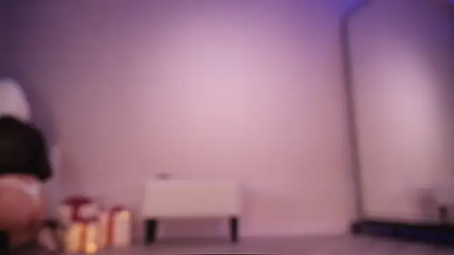 Rikka Moore online show from 12/22/25, 11:43