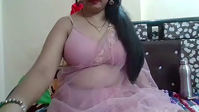 Snapshot of NautyBabe chatting on 10/10/25, 06:09 NautyBabe online show from 10/10/25, 06:09