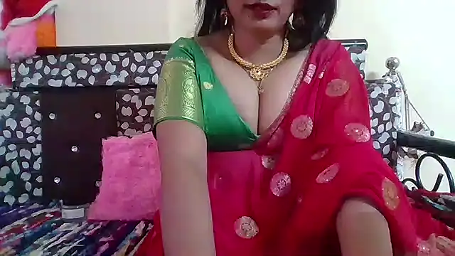 Snapshot of NautyBabe chatting on 10/05/25, 08:05 NautyBabe online show from 10/05/25, 08:05